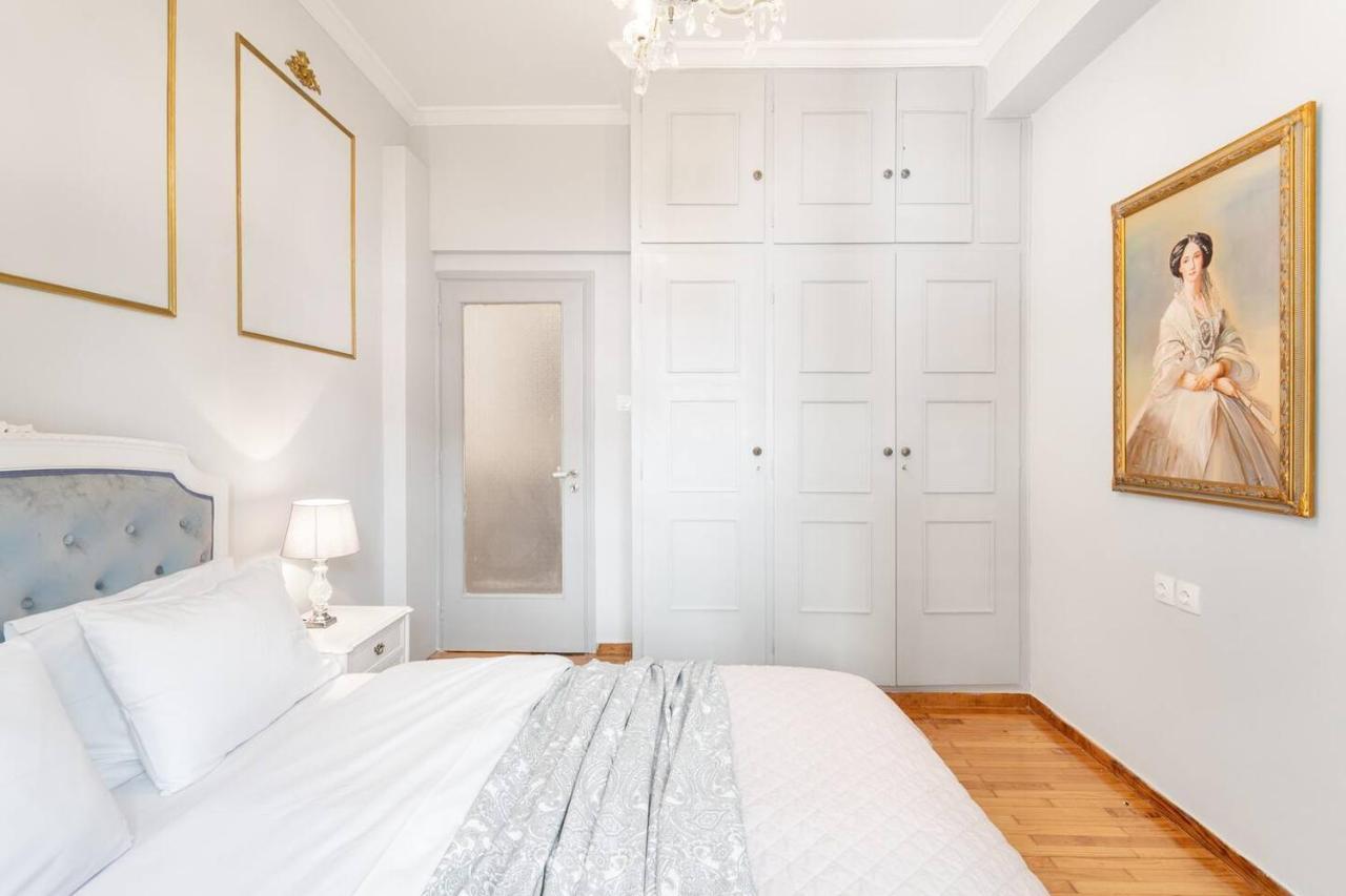 Apartamento Charming Mini-Palace In Colorful Exarhia Area Atenas Exterior foto
