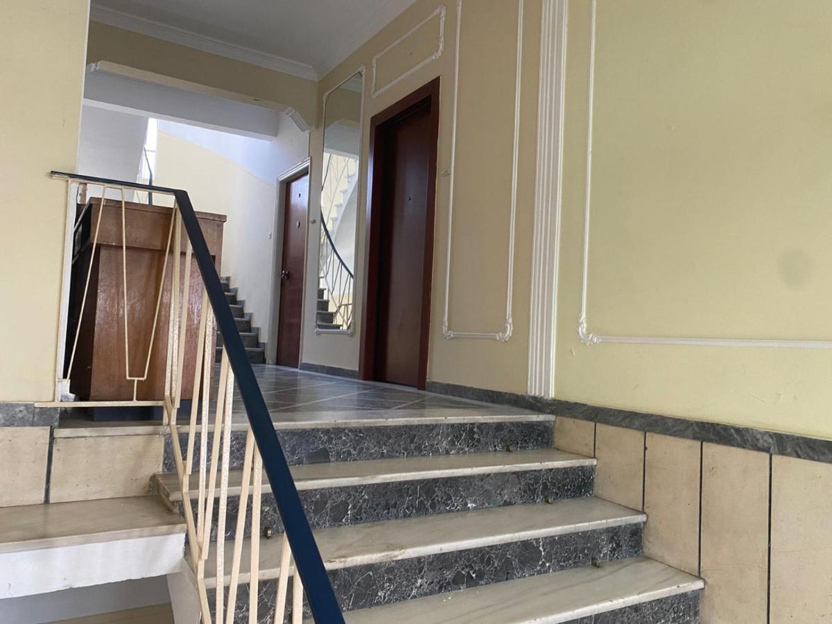 Apartamento Charming Mini-Palace In Colorful Exarhia Area Atenas Exterior foto